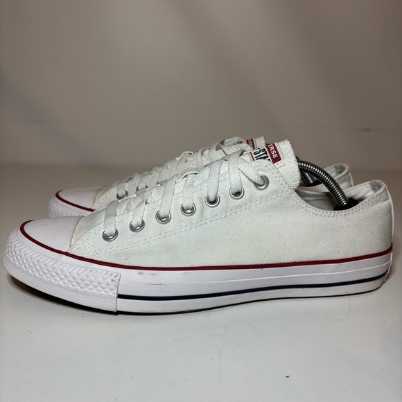 Men’s Size 11 - Converse Chuck Taylor All Star Low Optic White Sneakers Shoes - Picture 1 of 9